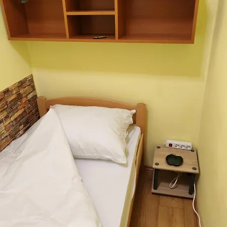 Centar Trivanovic Sa Jednom Sobom * Novi Sad