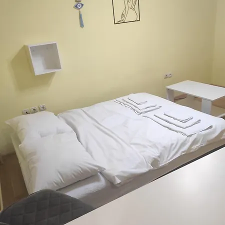 Centar Trivanovic Sa Jednom Sobom * Novi Sad