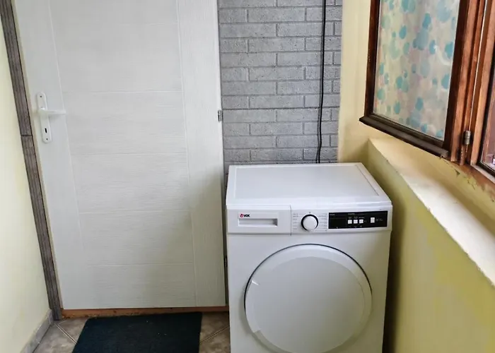 Apartman Centar Trivanovic Sa Velikom I Malom Sobom Novi Sad